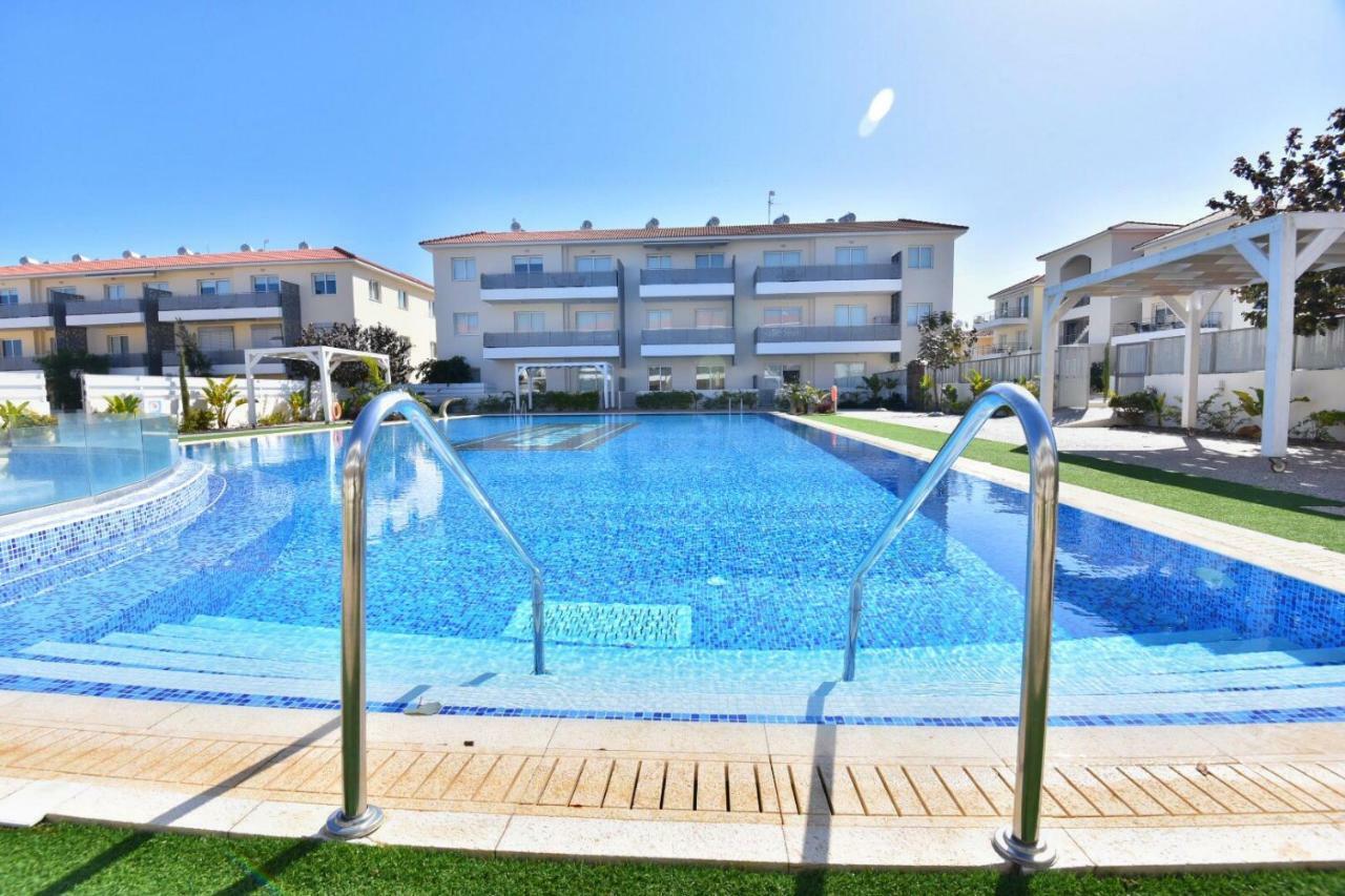 פרוטאראס Limegrove Holiday Apartment מראה חיצוני תמונה